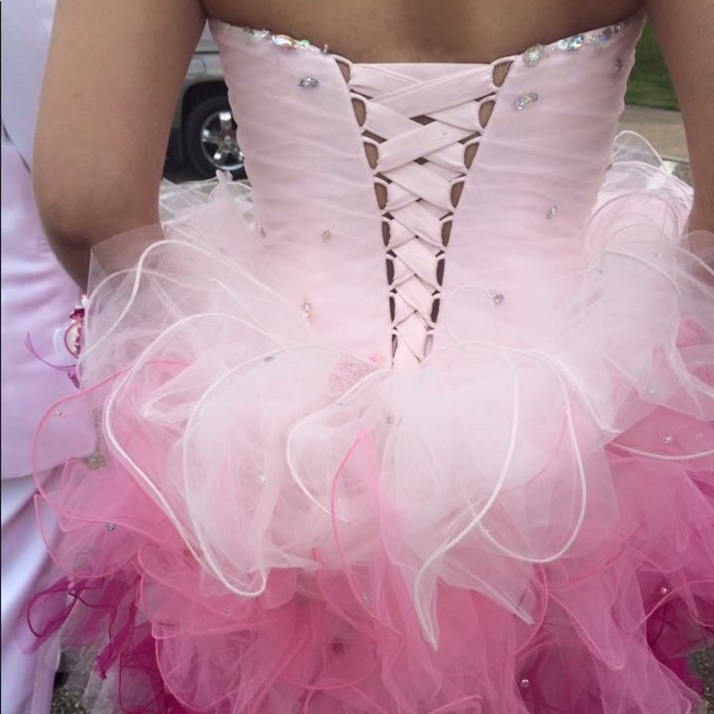 Prom dress - Picture 2 of 3